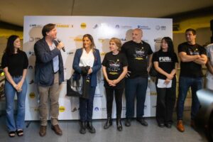 “Rock Vagón”: música, test rápidos y conciencia en pleno Subte 🎸🚇❤️