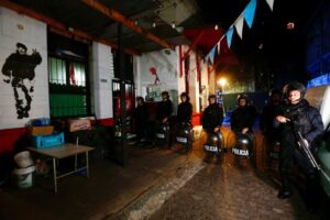 Comedores bajo la lupa: la Ciudad detectó beneficiarios fallecidos y patrimonios millonarios 🍽️🚨