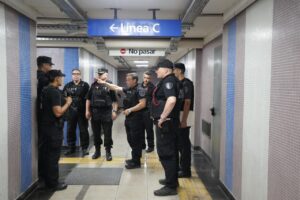 🚇 Refuerzan la seguridad en el subte: despliegue masivo y presencia policial en toda la red