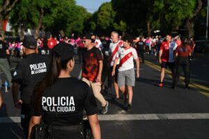 Superclásico blindado: más de 1.000 efectivos para River-Boca en el Monumental ⚽🚔