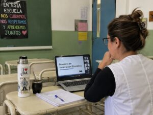 Docentes porteños podrán acceder a maestrías europeas con becas del 60%