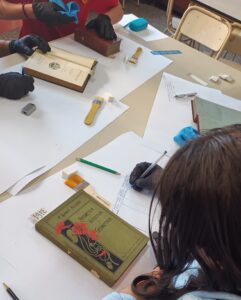 La Técnica N.° 14 “Libertad” prepara su patrimonio histórico para brillar en la Noche de los Museos